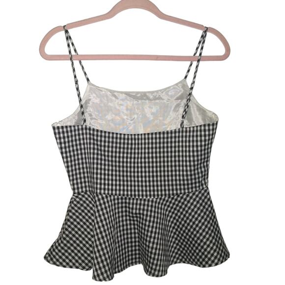❄️2/$5❄️[B9] NWOT Alya Peplum Graham Checkered Black & White Top - Picture 2 of 6